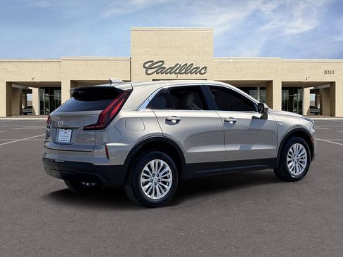 Certified 2024 Cadillac XT4 Luxury FWD image 5
