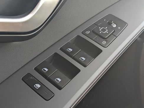New 2026 Kia Niro Wind FWD image 23