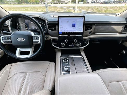 Used 2024 Ford Expedition Max Limited AWD/4WD image 24