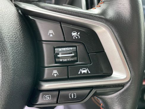 Used 2020 Subaru Crosstrek 2.0i Limited w/ Moonroof Package w/Navigation AWD/4WD image 17