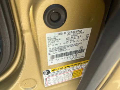 Used 2016 Lincoln Navigator L Select image 38