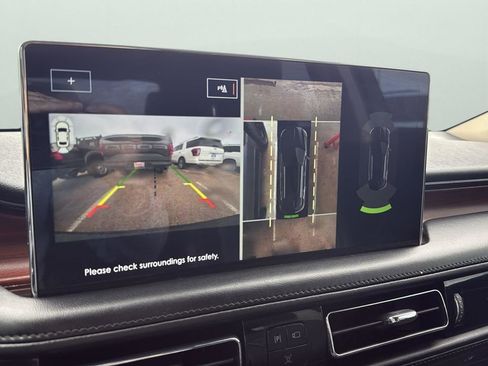 Used 2022 Lincoln Nautilus Reserve w/ Equipment Group 201A image 19