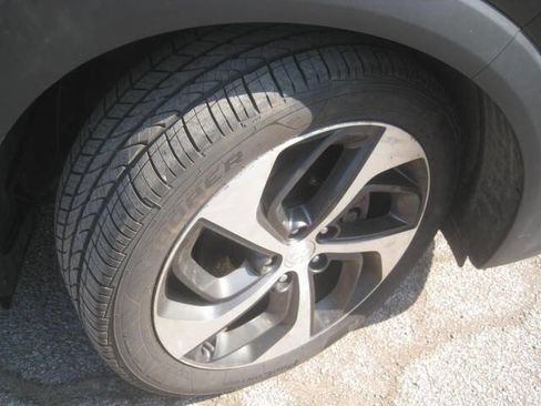 Used 2017 Hyundai Tucson Sport w/ Cargo Package image 34