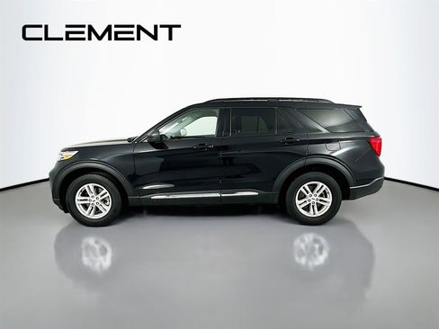 Certified 2022 Ford Explorer XLT w/ Equipment Group 202A AWD/4WD image 6