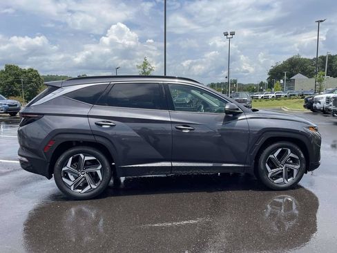 Used 2022 Hyundai Tucson Limited FWD image 2