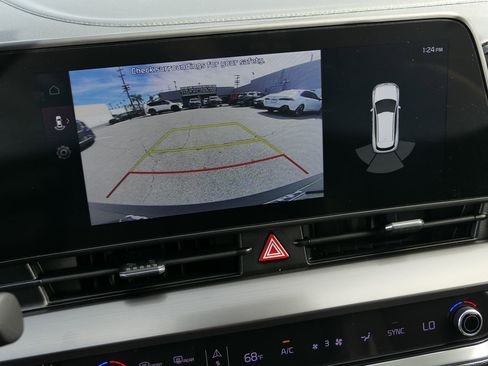 Used 2023 Kia Sportage EX image 19