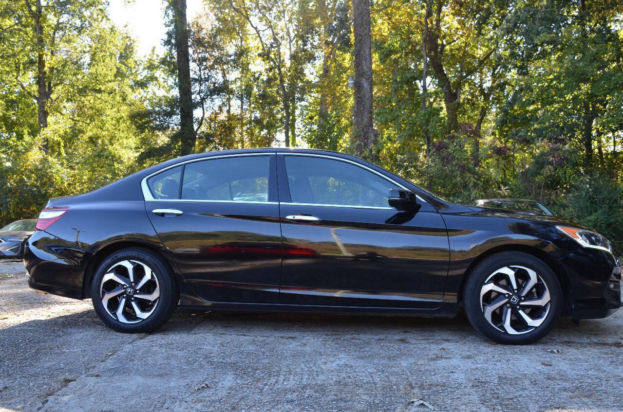 Used 2017 Honda Accord EX-L image 6