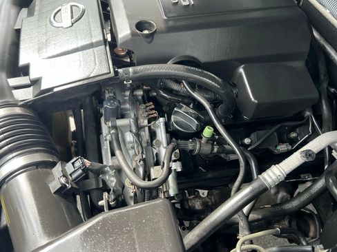 Used 2012 Nissan Frontier SL w/ Moonroof Pkg image 48