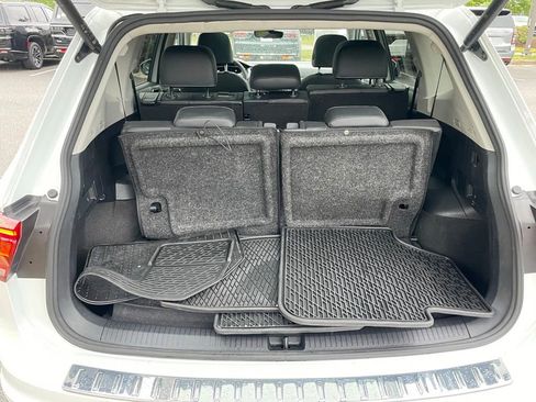 Used 2024 Volkswagen Tiguan SE FWD image 15