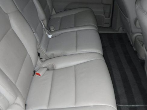 Used 2014 Honda Odyssey Touring Elite image 32