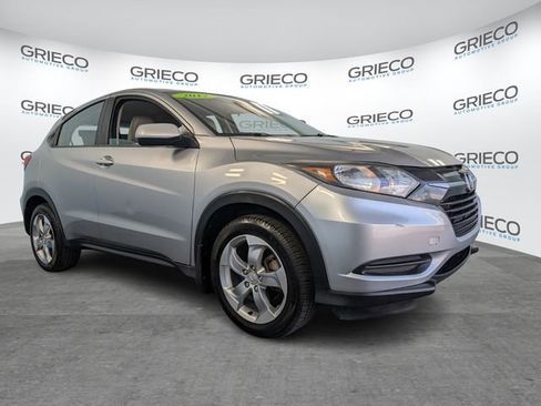 Used 2017 Honda HR-V LX image 1
