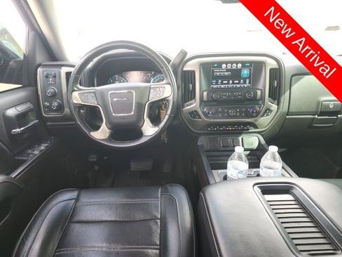 Used 2018 GMC Sierra 1500 Denali w/ Denali Ultimate Package image 11