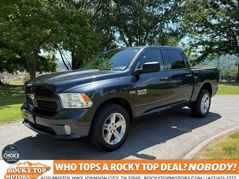 Used 2017 RAM 1500 Express w/ Express Value Package AWD/4WD image 1