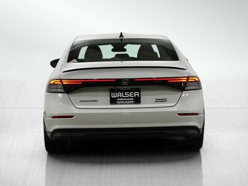 Used 2023 Honda Accord Sport image 4