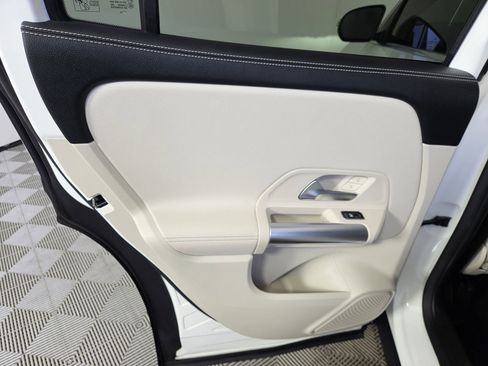 Used 2022 Mercedes-Benz GLA 250 image 38