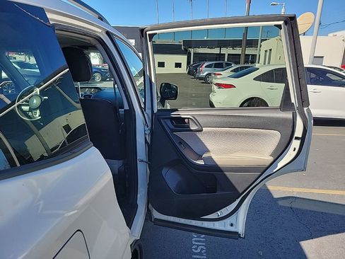 Used 2018 Subaru Forester 2.5i Premium image 10