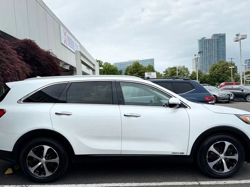 Used 2016 Kia Sorento EX AWD/4WD image 8