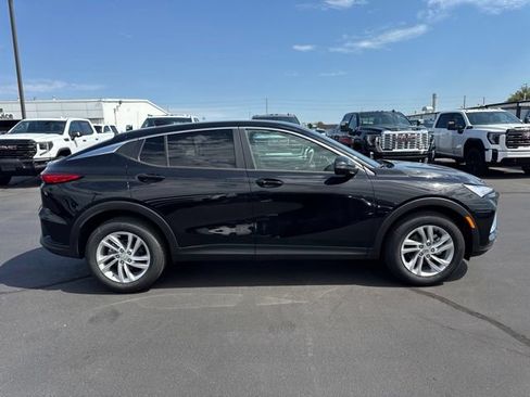 New 2026 Buick Envista Preferred w/ Convenience I Package FWD image 2