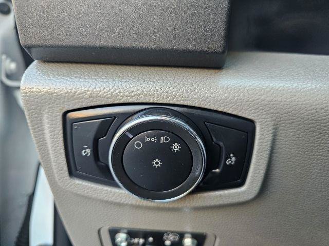 Used 2018 Ford F550 2WD Regular Cab Super Duty image 12