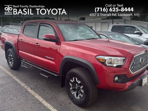 Used 2019 Toyota Tacoma TRD Off-Road AWD/4WD image 1