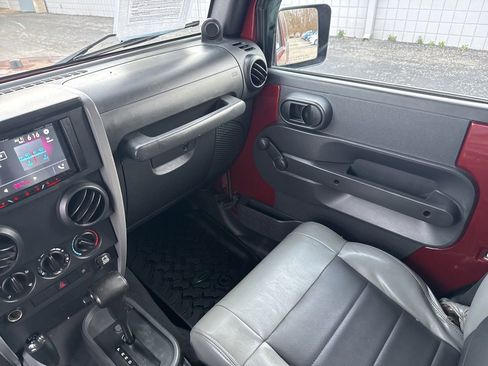 Used 2008 Jeep Wrangler X image 18