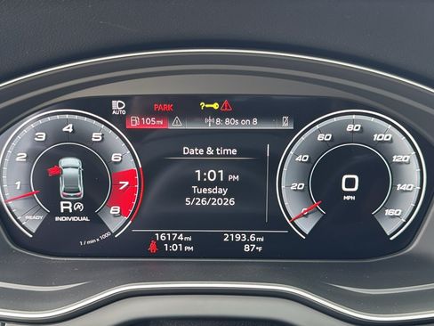 Used 2024 Audi SQ5 Premium Plus w/ Premium Plus Package AWD/4WD image 22