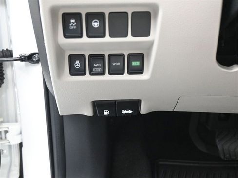 Used 2022 Nissan Rogue Sport SL w/ Premium Package image 20