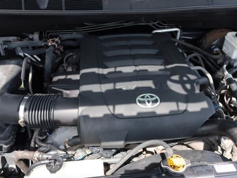 Used 2012 Toyota Sequoia Platinum AWD/4WD image 40