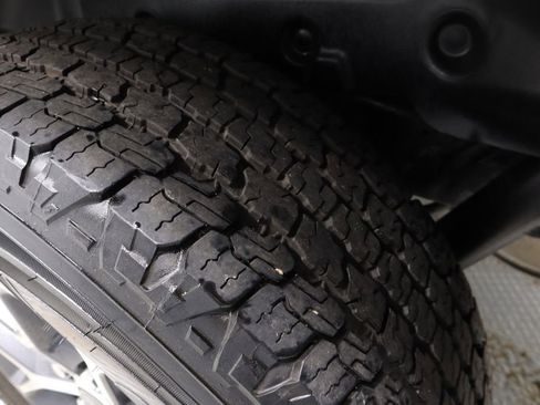 Used 2024 Jeep Wrangler Sport S image 20