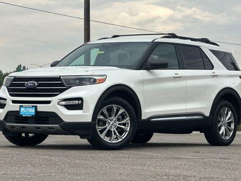 Certified 2020 Ford Explorer XLT w/ Equipment Group 202A AWD/4WD image 1