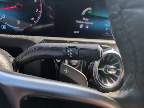 Used 2022 Mercedes-Benz CLA 250 4MATIC image 20