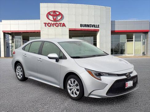 Certified 2022 Toyota Corolla LE FWD image 1