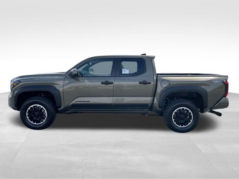 New 2026 Toyota Tacoma TRD Off-Road AWD/4WD image 7