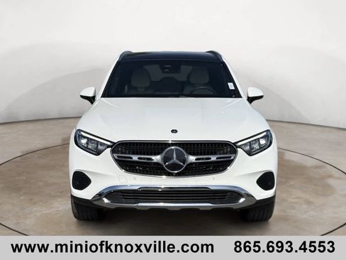 Used 2025 Mercedes-Benz GLC 300 4MATIC image 8