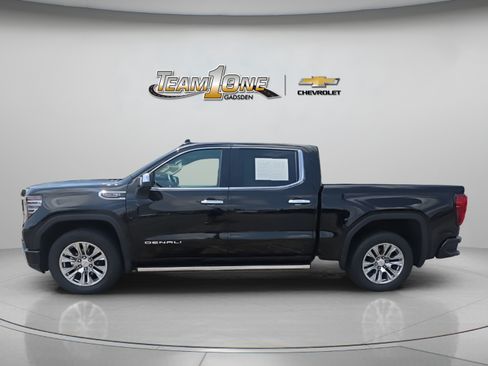 Used 2025 GMC Sierra 1500 Denali w/ Technology Package AWD/4WD image 5