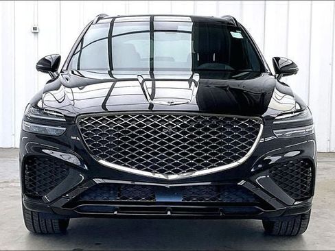 Used 2023 Genesis GV70 3.5T Sport w/ Sport Prestige Package AWD/4WD image 3