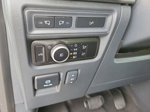 Used 2023 Ford F150 Lariat w/ Equipment Group 502A High image 32