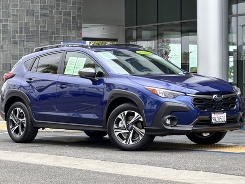 Certified 2025 Subaru Crosstrek 2.5i Premium AWD/4WD image 2