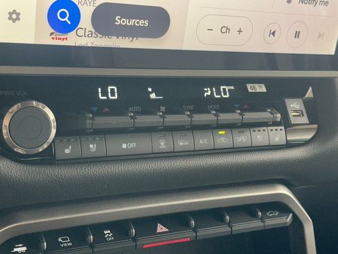 New 2026 Toyota Tundra Limited AWD/4WD image 22