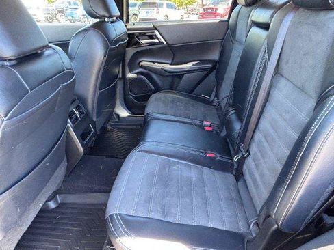 Used 2024 Mitsubishi Outlander SE FWD image 14