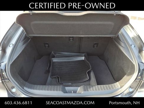 Certified 2024 MAZDA MAZDA3 Hatchback w/Premium Plus Pkg image 9