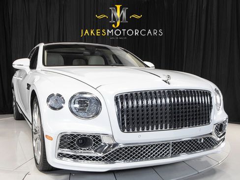 Used 2020 Bentley Flying Spur W12 w/ First Edition Specification image 16