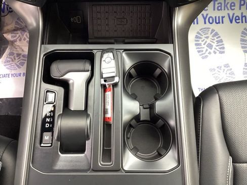 New 2025 Ford F150 Lariat w/ Equipment Group 502A High image 26