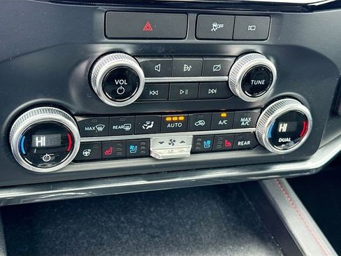 Certified 2022 Ford Expedition Max Limited image 18