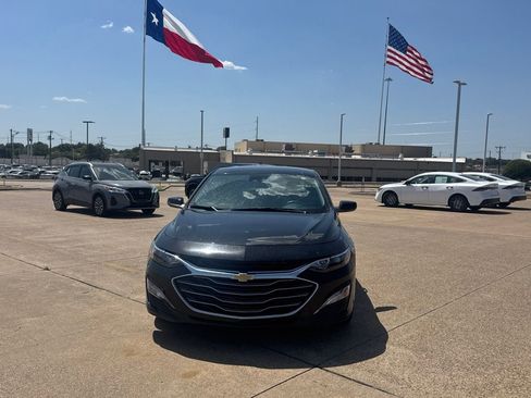 Used 2025 Chevrolet Malibu LT FWD image 5