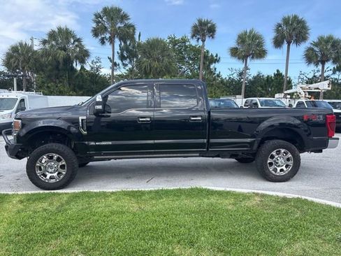 Used 2022 Ford F350 King Ranch w/ King Ranch Ultimate Package AWD/4WD image 4