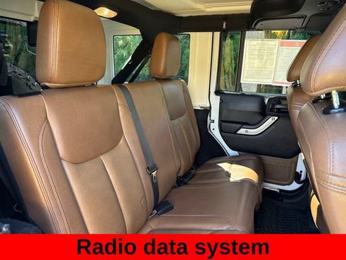 Used 2017 Jeep Wrangler Unlimited Sahara w/ Connectivity Group AWD/4WD image 23