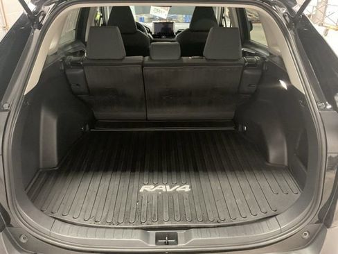 Used 2024 Toyota RAV4 LE image 20