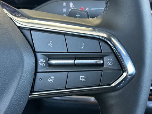 New 2026 Chevrolet Equinox LT w/ Convenience Package II FWD image 28