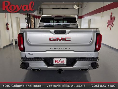 Used 2022 GMC Sierra 1500 SLT w/ SLT Premium Plus Package image 3